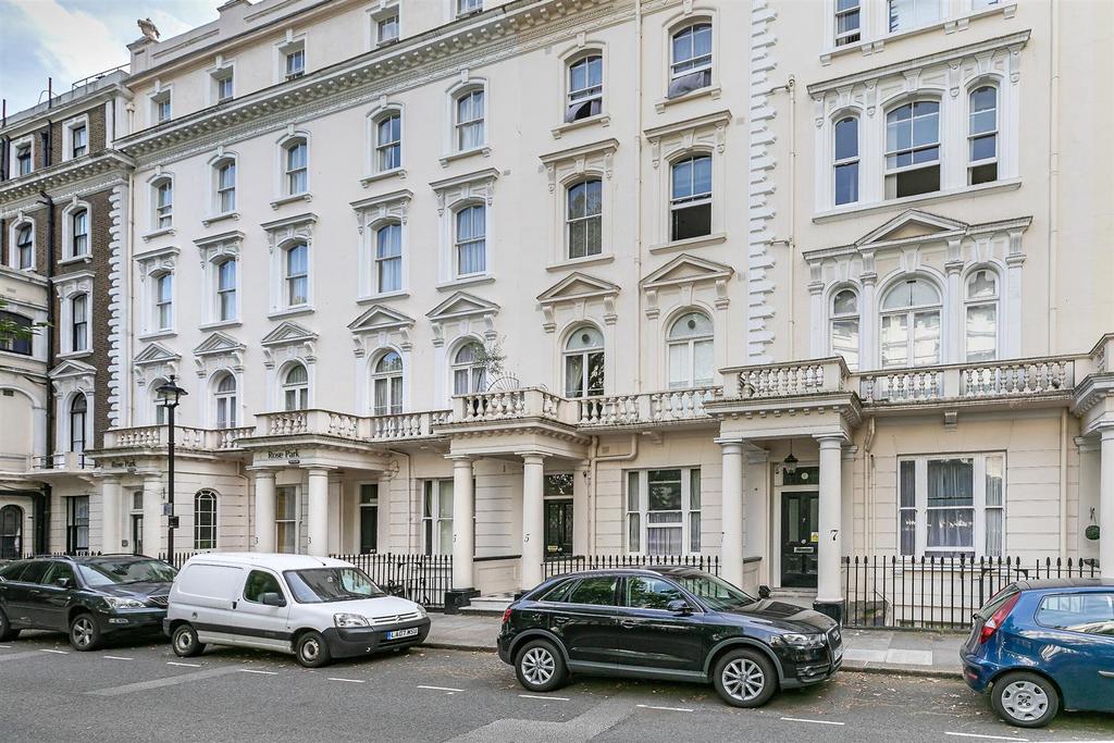 Exterior 2.jpg
