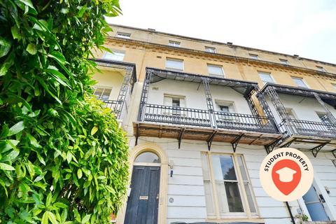 2 bedroom apartment to rent, Richmond Park Road, Clifton, Bristol, BS8