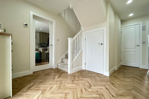 4 bedroom detached house for sale, Kenilworth Road, Oldbury