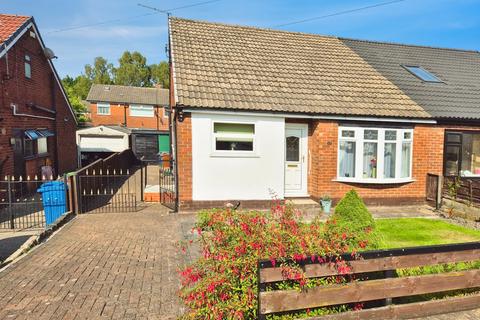 3 bedroom semi-detached bungalow for sale, Turf Park Road, Royton, OL2