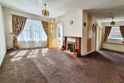 3 bedroom semi-detached bungalow for sale, Turf Park Road, Royton, OL2