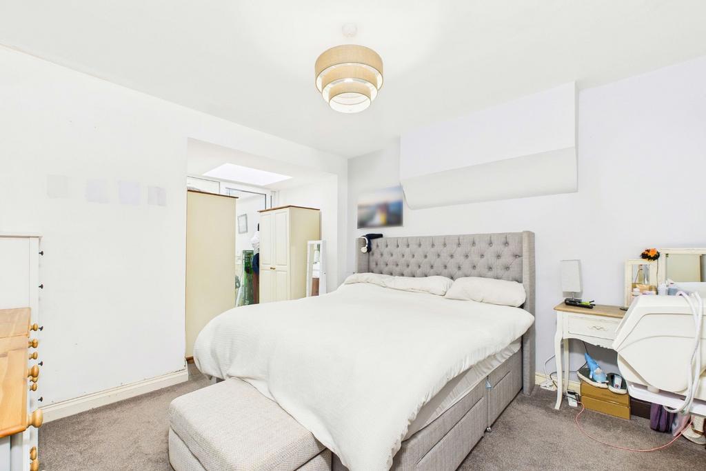 Owners’ accommodation - principle bedroom