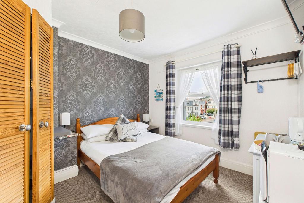 Room 7 - guest accommodation