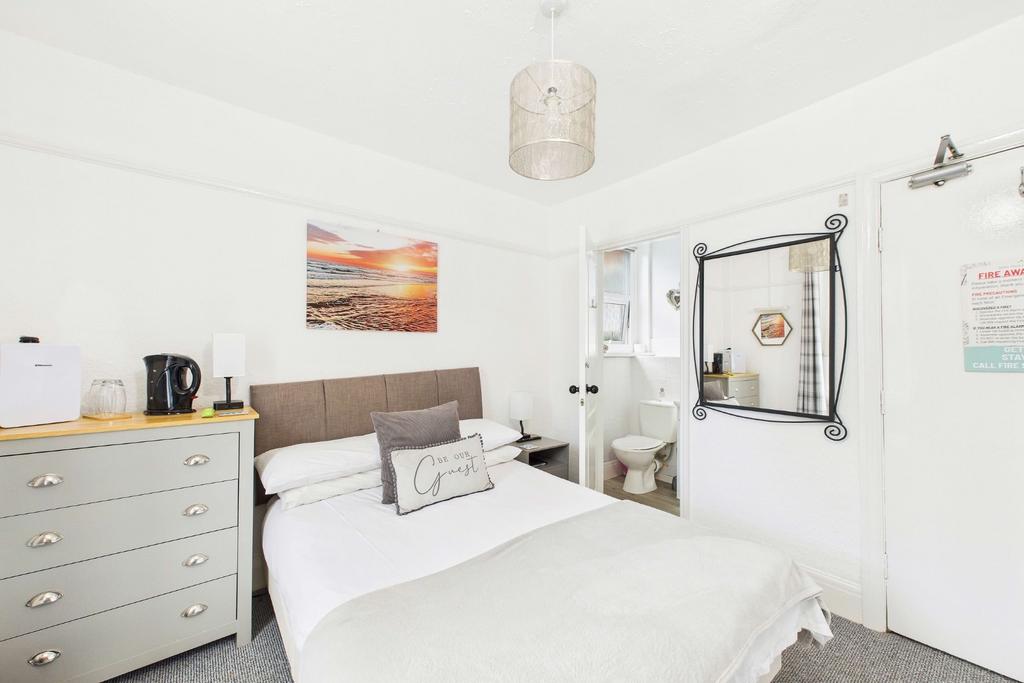 Room 1 - guest accommodation