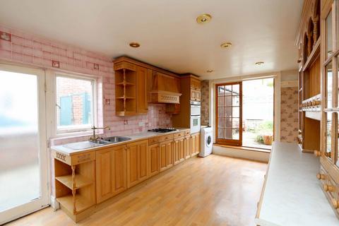 5 bedroom semi-detached house for sale, Beach Priory Gardens, Southport PR8