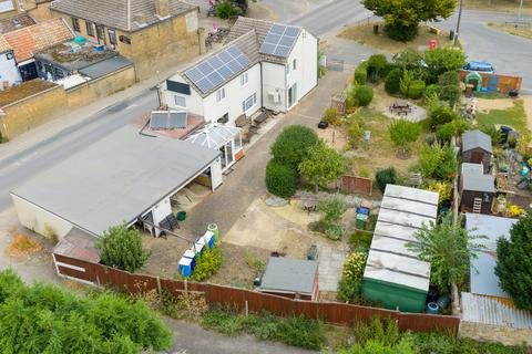 4 bedroom detached house for sale, South Green, Coates, PE7