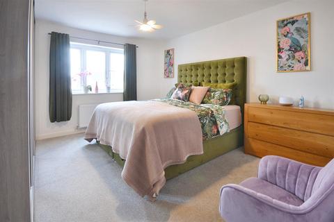 4 bedroom detached house for sale, Church Close, Templecombe