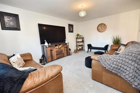 4 bedroom detached house for sale, Church Close, Templecombe