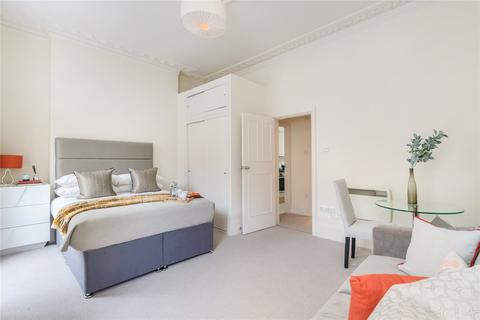 Studio to rent, Ebury Street, Belgravia, London