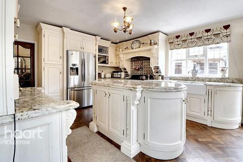 5 bedroom detached house for sale, Ilkeston Road, Heanor