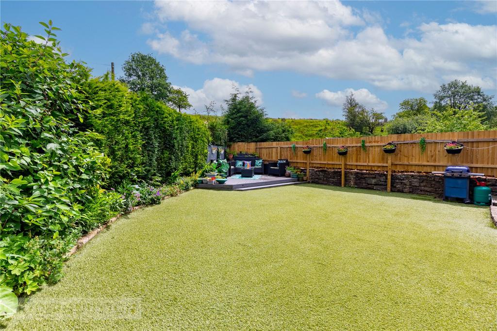 Garden & Open Views