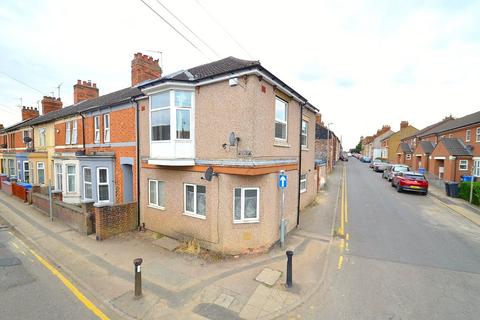 3 bedroom flat for sale, Wood Street, Northamptonshire NN16