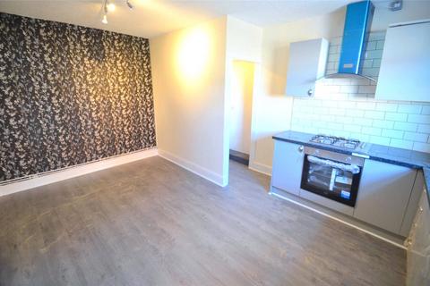 3 bedroom flat for sale, Wood Street, Northamptonshire NN16