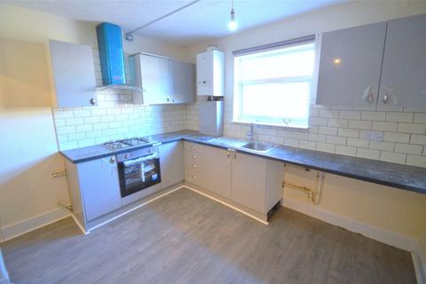 3 bedroom flat for sale, Wood Street, Northamptonshire NN16