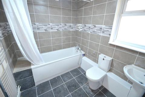 3 bedroom flat for sale, Wood Street, Northamptonshire NN16