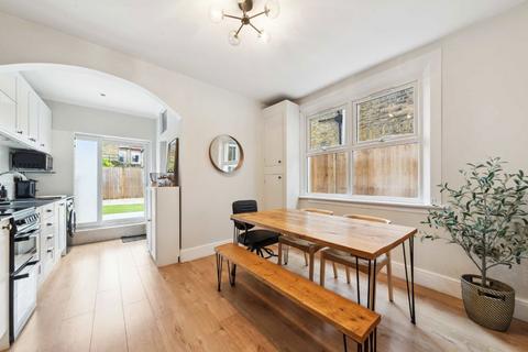 7a Fairlight Road, London, SW17 0JE