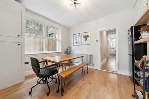 7a Fairlight Road, London, SW17 0JE