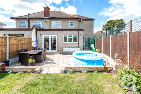 3 bedroom semi-detached house for sale, Lynwood Drive, Romford, RM5