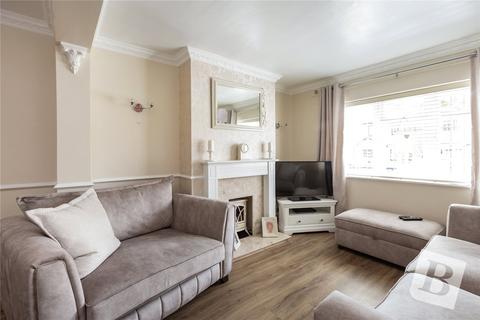 3 bedroom semi-detached house for sale, Lynwood Drive, Romford, RM5