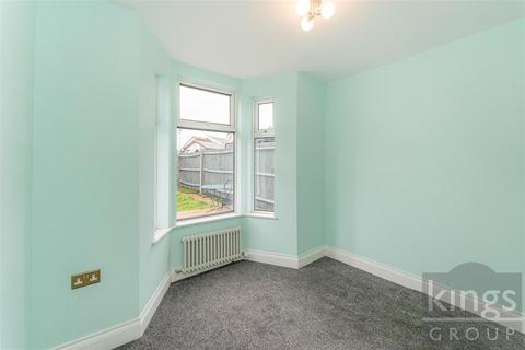 Ground Floor Flat, 113 Brookscroft Road, London, E17 4JP