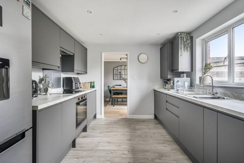 3 bedroom semi-detached house for sale, Castleview Road, Chiseldon, Swindon, SN4