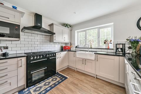 undefined, Mead Hedges, Andover, SP10 2LB