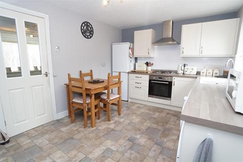 6 Alexandra Road, Eccleshill, Bradford, BD2 2HS