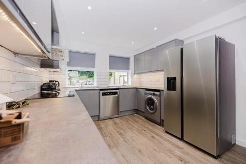 undefined, 120P St Leonards Hill, Edinburgh, EH8 9RZ