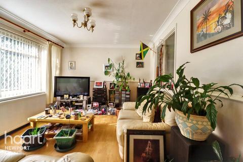 3 bedroom end of terrace house for sale, Buttermere Way, Newport