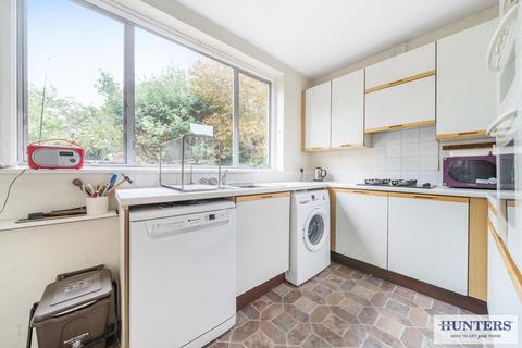 undefined, Darwin Road, Welling