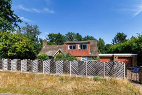 4 bedroom detached house for sale, Oak Tree Close, Virginia Water, Surrey, GU25