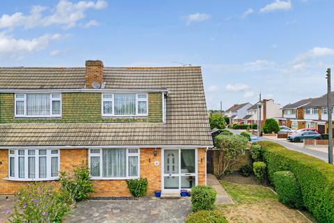 Bromfords Drive, Wickford, SS12