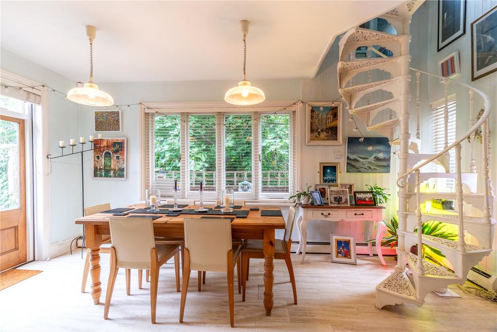Dining Area/Stairs