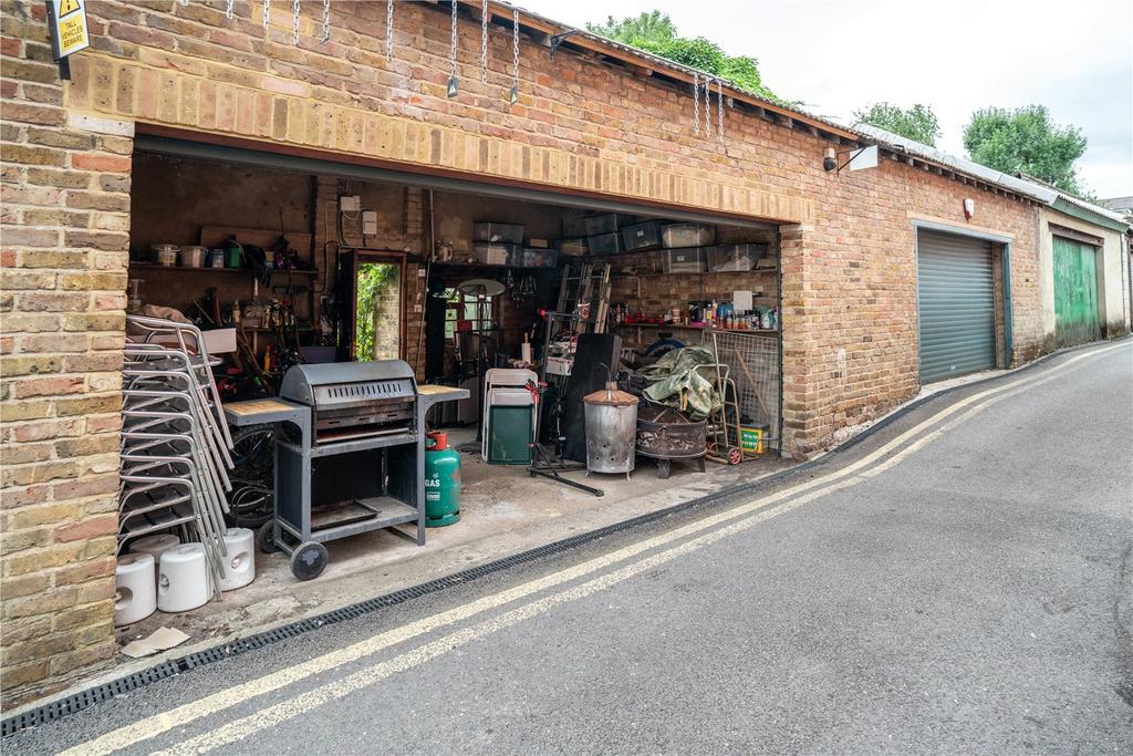 Garage/Private Road