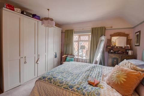 8 Cyprus Avenue, Astwood Bank, Redditch, B96 6HF
