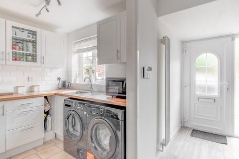 17 Abbotswood Close, Redditch, B98 0QD