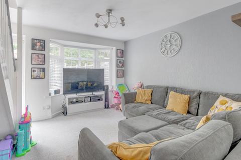 17 Abbotswood Close, Redditch, B98 0QD