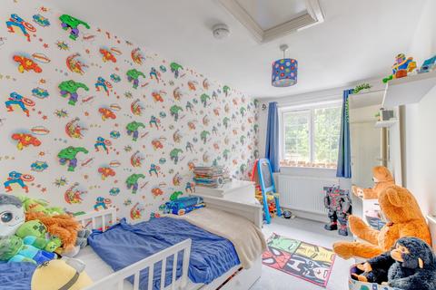 17 Abbotswood Close, Redditch, B98 0QD