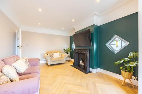 19 Drake Road, Westcliff-on-sea, SS0 8LP