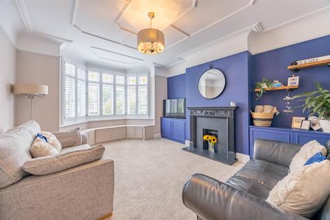 19 Drake Road, Westcliff-on-sea, SS0 8LP