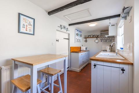 undefined, Chain Free and Charming Coastal Cottage in Winterton-on-Sea, Just a Short Stroll to the Beach
