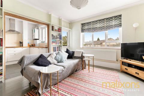3 bedroom flat for sale, Tulse Hill, London SW2