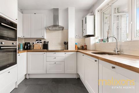 3 bedroom flat for sale, Tulse Hill, London SW2