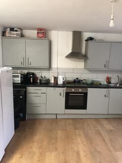 1 bedroom in a house share to rent, BOLTON BL1