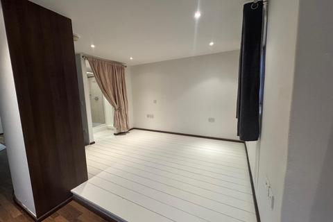 undefined, Caroline Place, Bulkington