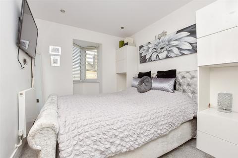 3 bedroom end of terrace house for sale, Grange Road, Ramsgate, Kent