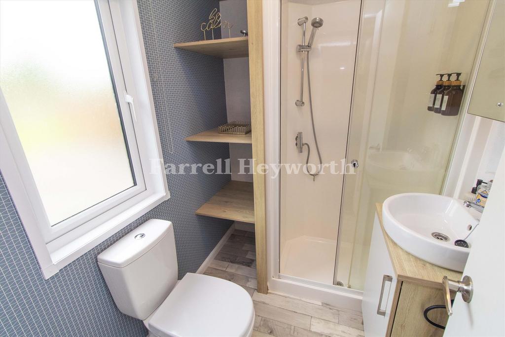 En Suite Shower