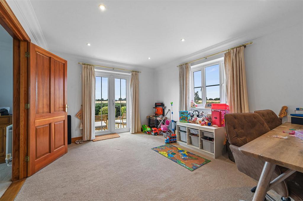 Dining/Family Room