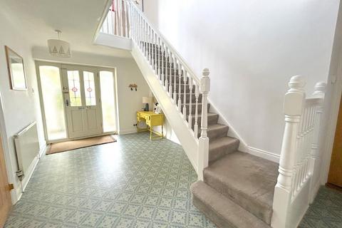 3 Lower Hillcrest, Helston, TR13 8TF