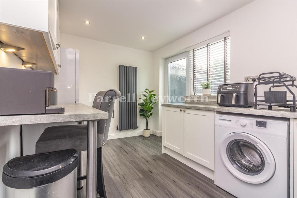 Kitchen b
